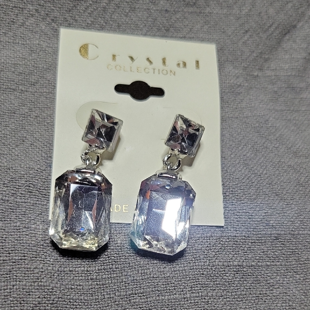 Big Bold Bling! Chunky Silver Rhinestone Drop Earrings